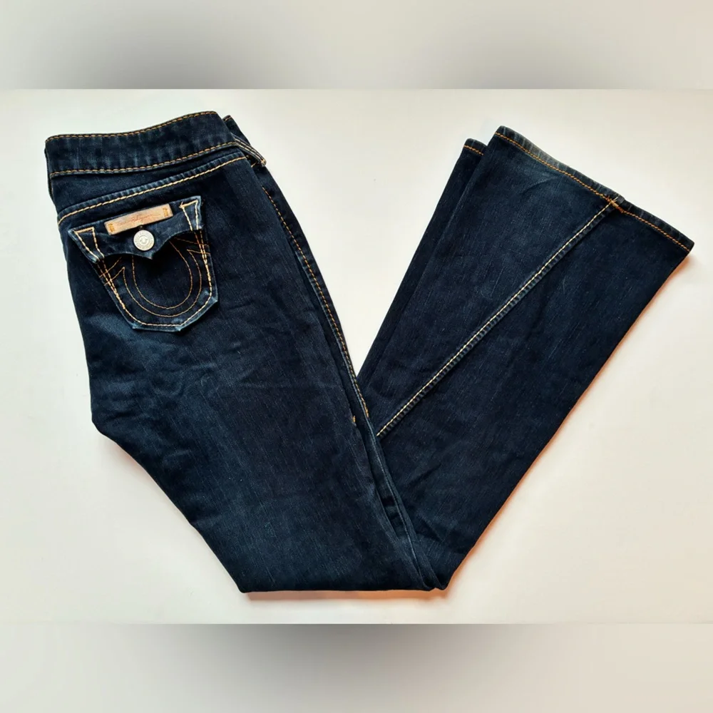 TRUE RELIGION BECCA Mid-Rise Dark Wash Peak Spot Flared Bootcut Jeans - Size 28 - Picture 1 of 15
